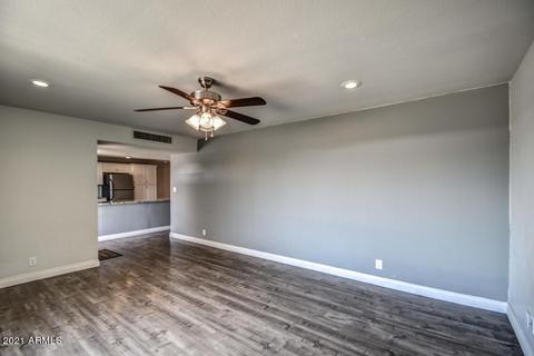 1046 E Bluebell Ln, Tempe, AZ 85281 photo 2