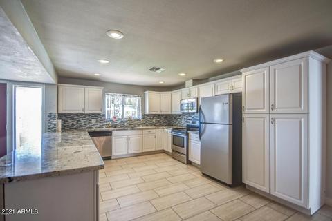 1046 E Bluebell Ln, Tempe, AZ 85281 photo 5