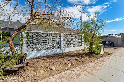 747 S Mesa Dr, Mesa, AZ 85210 photo 2
