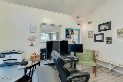 540 E Sherri Dr, Gilbert, AZ 85296 photo 9