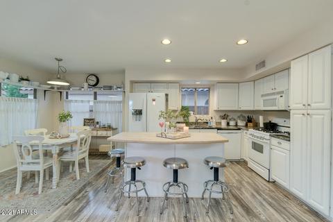 540 E Sherri Dr, Gilbert, AZ 85296 photo 11