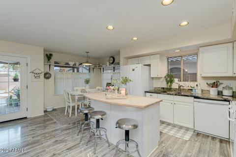 540 E Sherri Dr, Gilbert, AZ 85296 photo 10