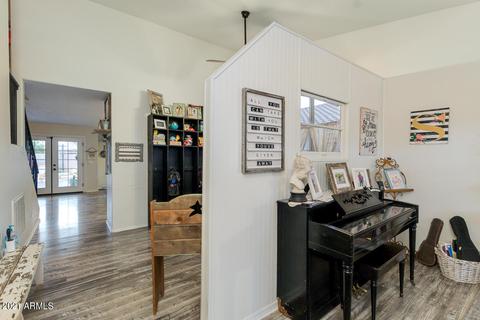 540 E Sherri Dr, Gilbert, AZ 85296 photo 6