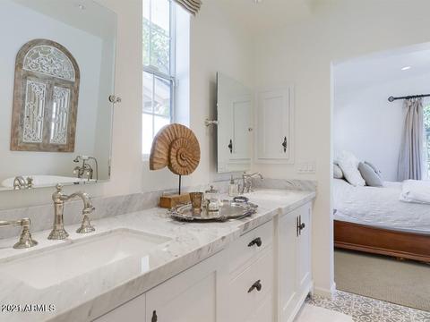 3101 N 47th St, Phoenix, AZ 85018 photo 8