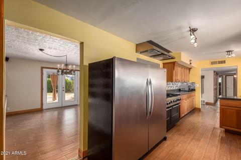 1847 E Berridge Ln, Phoenix, AZ 85016 photo 9