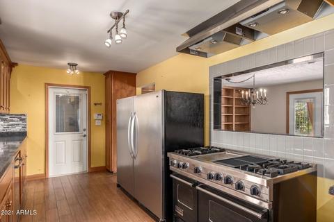 1847 E Berridge Ln, Phoenix, AZ 85016 photo 8