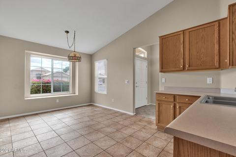 322 E Sherri Dr, Gilbert, AZ 85296 photo 10