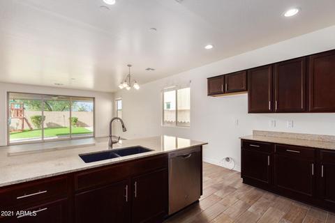 4048 S Mcminn Dr, Gilbert, AZ 85297 photo 13