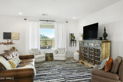 22014 N 28th Pl, Phoenix, AZ 85050 photo 3