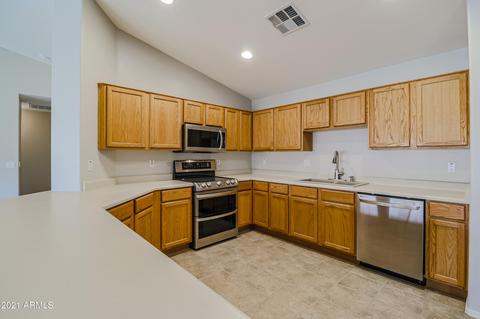 8638 E Osage Cir, Mesa, AZ 85212 photo 15