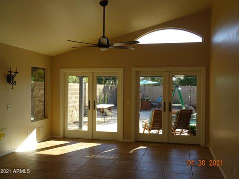 2129 E Rosemonte Dr, Phoenix, AZ 85024 photo 4