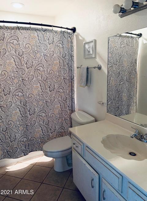 2832 E Claire Dr, Phoenix, AZ 85032 photo 9