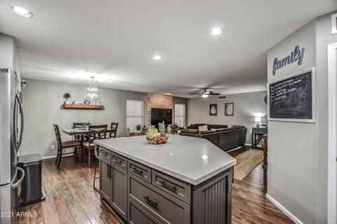 3438 E Kerry Ln, Phoenix, AZ 85050 photo 11