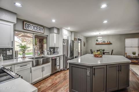 3438 E Kerry Ln, Phoenix, AZ 85050 photo 10