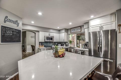 3438 E Kerry Ln, Phoenix, AZ 85050 photo 8