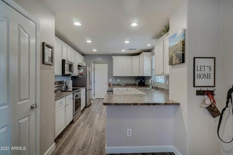1732 S Martingale Rd, Gilbert, AZ 85295 photo 8