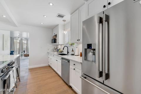 31 E Rose Ln, Phoenix, AZ 85012 photo 7