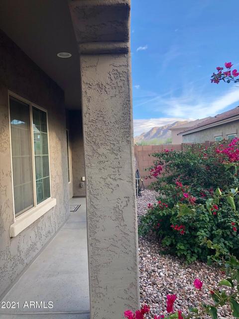 2745 E Gillcrest Rd, Gilbert, AZ 85298 photo 2