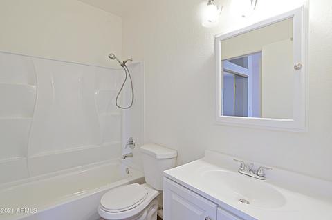 1352 E Highland Ave #120, Phoenix, AZ 85014 photo 14