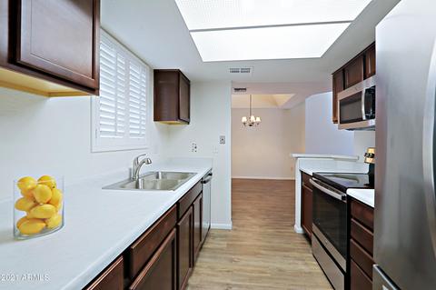 1352 E Highland Ave #120, Phoenix, AZ 85014 photo 7