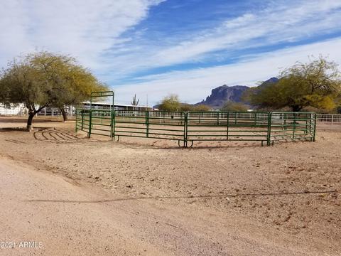 1900 E Windsong St, Apache Junction, AZ 85119 photo 3