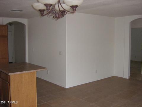 1016 E Grove St, Phoenix, AZ 85040 photo 4