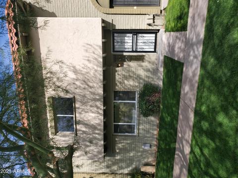 2968 E Clarendon Ave E, Phoenix, AZ 85016 photo 1