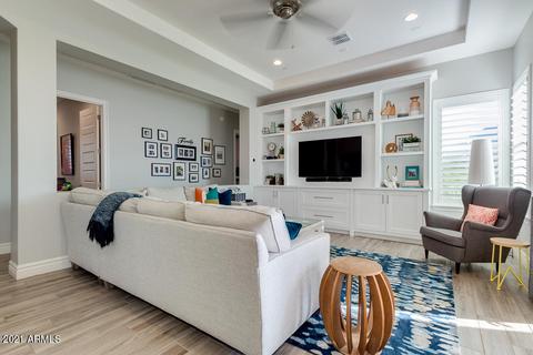 2229 E Crescent Way, Gilbert, AZ 85298 photo 10