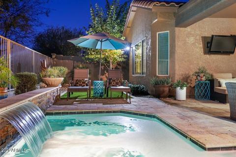 3728 E Matthew Dr, Phoenix, AZ 85050 photo 1