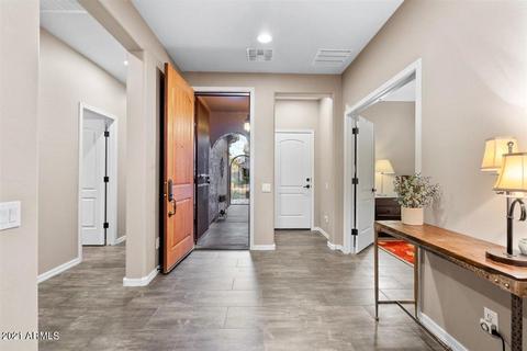 3728 E Matthew Dr, Phoenix, AZ 85050 photo 4