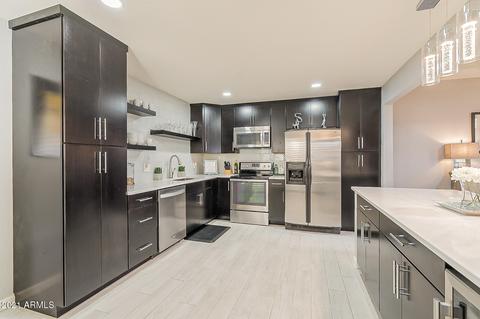 1646 E Borghese Pl, Phoenix, AZ 85016 photo 6