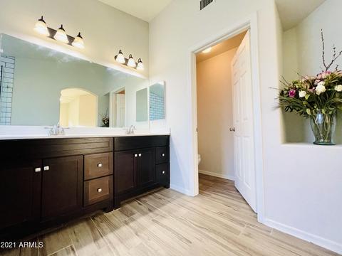 279 E Mesquite St, Gilbert, AZ 85296 photo 7