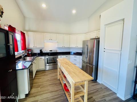279 E Mesquite St, Gilbert, AZ 85296 photo 17