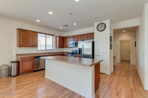 3348 E Ravenswood Dr, Gilbert, AZ 85298 photo 3