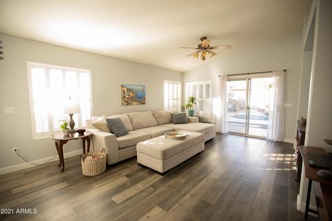 9822 E Kiva Ave, Mesa, AZ 85209 photo 2