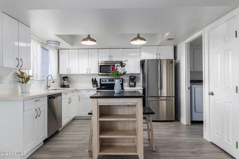 2879 E Fairmount Ave, Phoenix, AZ 85016 photo 5