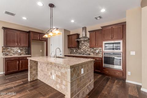 3767 E Perkinsville St, Gilbert, AZ 85295 photo 9
