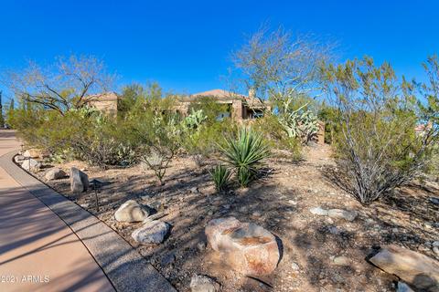 3018 E Gelding Dr, Phoenix, AZ 85032 photo 2