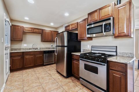 844 E Butler Dr, Phoenix, AZ 85020 photo 5