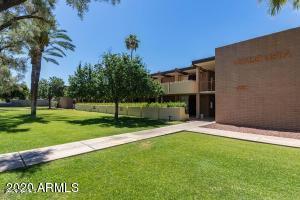 3737 E Turney Ave #110, Phoenix, AZ 85018 photo 1
