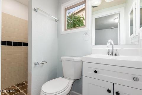 2210 E Oak St, Phoenix, AZ 85006 photo 17