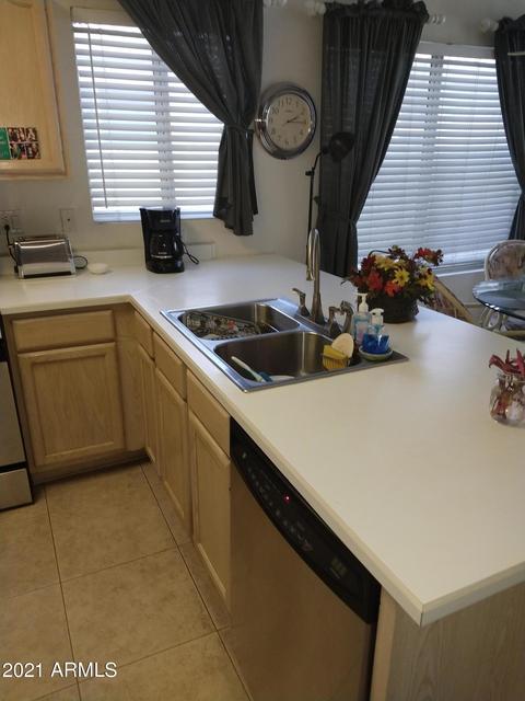 113 W Smoke Tree Rd, Gilbert, AZ 85233 photo 9