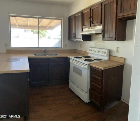 4034 E Pecan Rd, Phoenix, AZ 85040 photo 5
