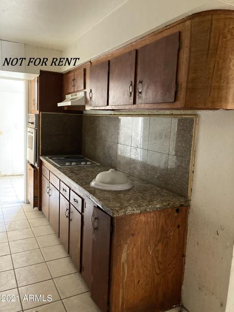 4739 N 39th Dr, Phoenix, AZ 85019 photo 7