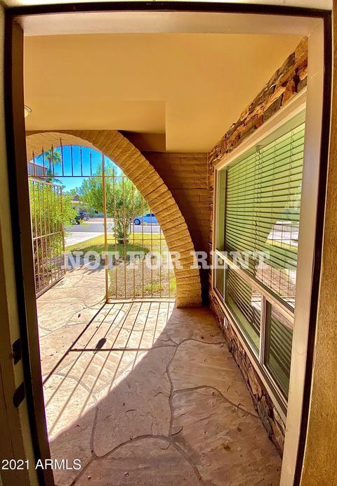 302 Eugie Ave, Phoenix, AZ 85022 photo 4