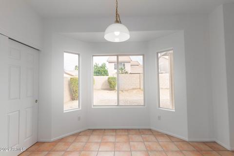 3236 E Oraibi Dr, Phoenix, AZ 85050 photo 6