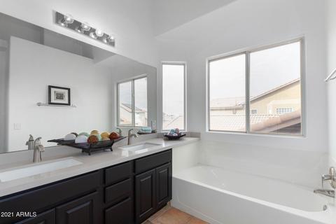 3236 E Oraibi Dr, Phoenix, AZ 85050 photo 14