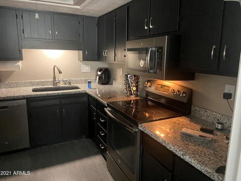 2437 W Eugie Ave, Phoenix, AZ 85029 photo 9