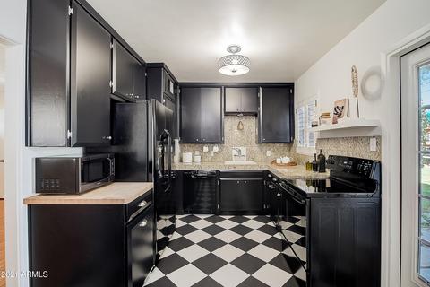 3224 E Clarendon Ave, Phoenix, AZ 85018 photo 9