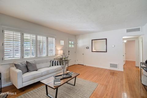 3224 E Clarendon Ave, Phoenix, AZ 85018 photo 8